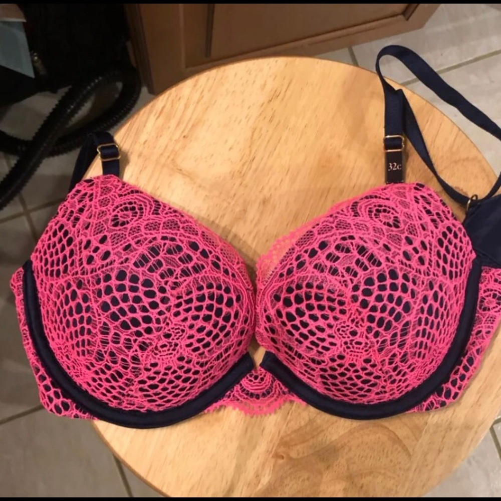 Victoria’s Secret Push Up bra 32C NWT - Picture 5 of 9